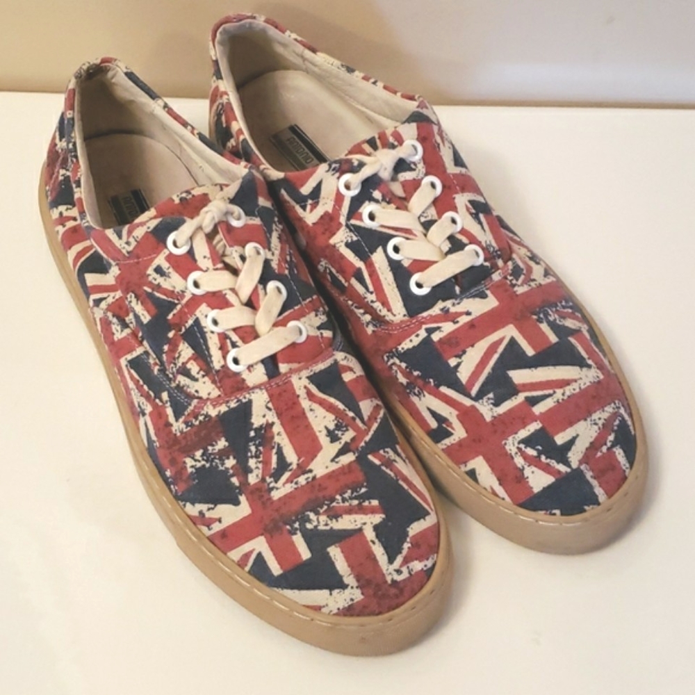 Antonio Biaggi Union Jack canvas Sneakers 11.5 EUC